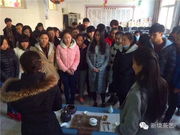 茶艺师，21世纪女人最优雅的职业——新境美景茶人将中国传统茶文化带进廊坊职业技术学院