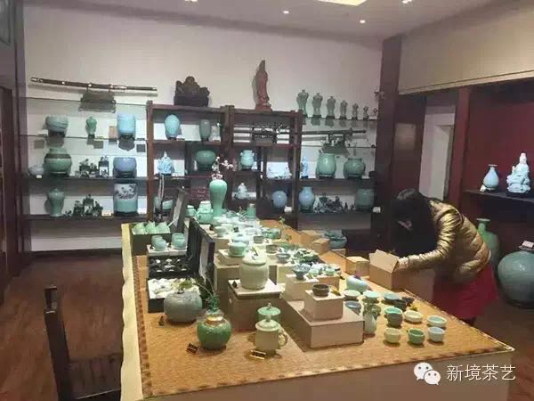 好茶美器，尽在新境——丽江新店圣诞开业！