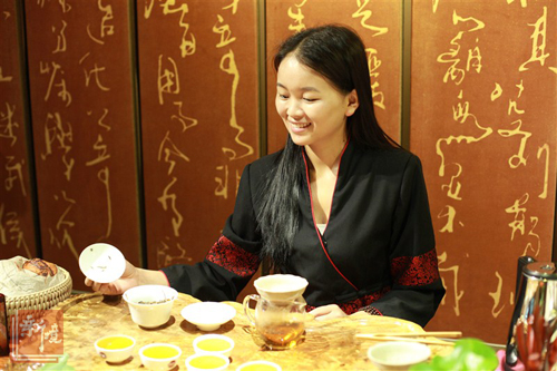 『新境』美景茶人琴芳对“茶艺师”的有感分享